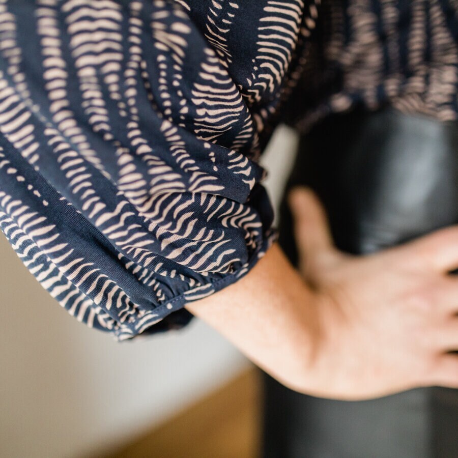 Line blouse - collin dark nights