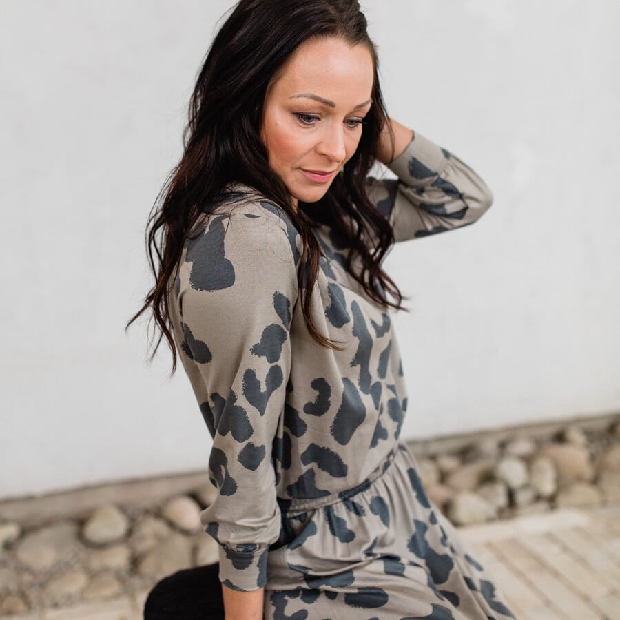 Corinne dress - big duma mid beige