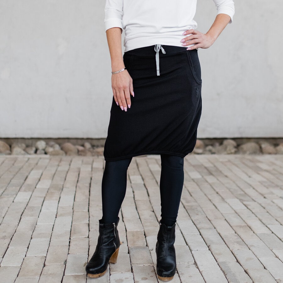 Make a wish skirt black
