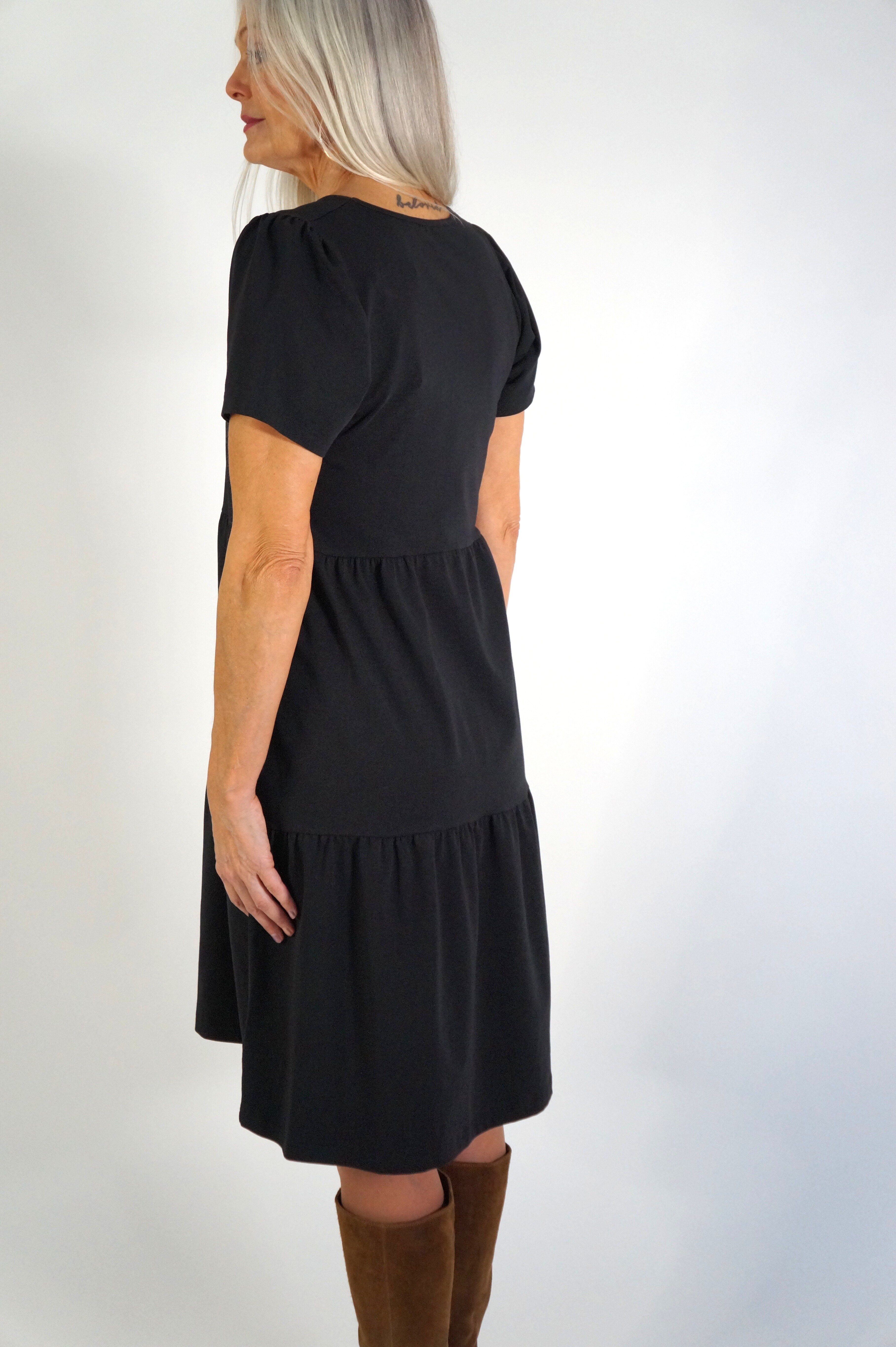 Mila dress - black