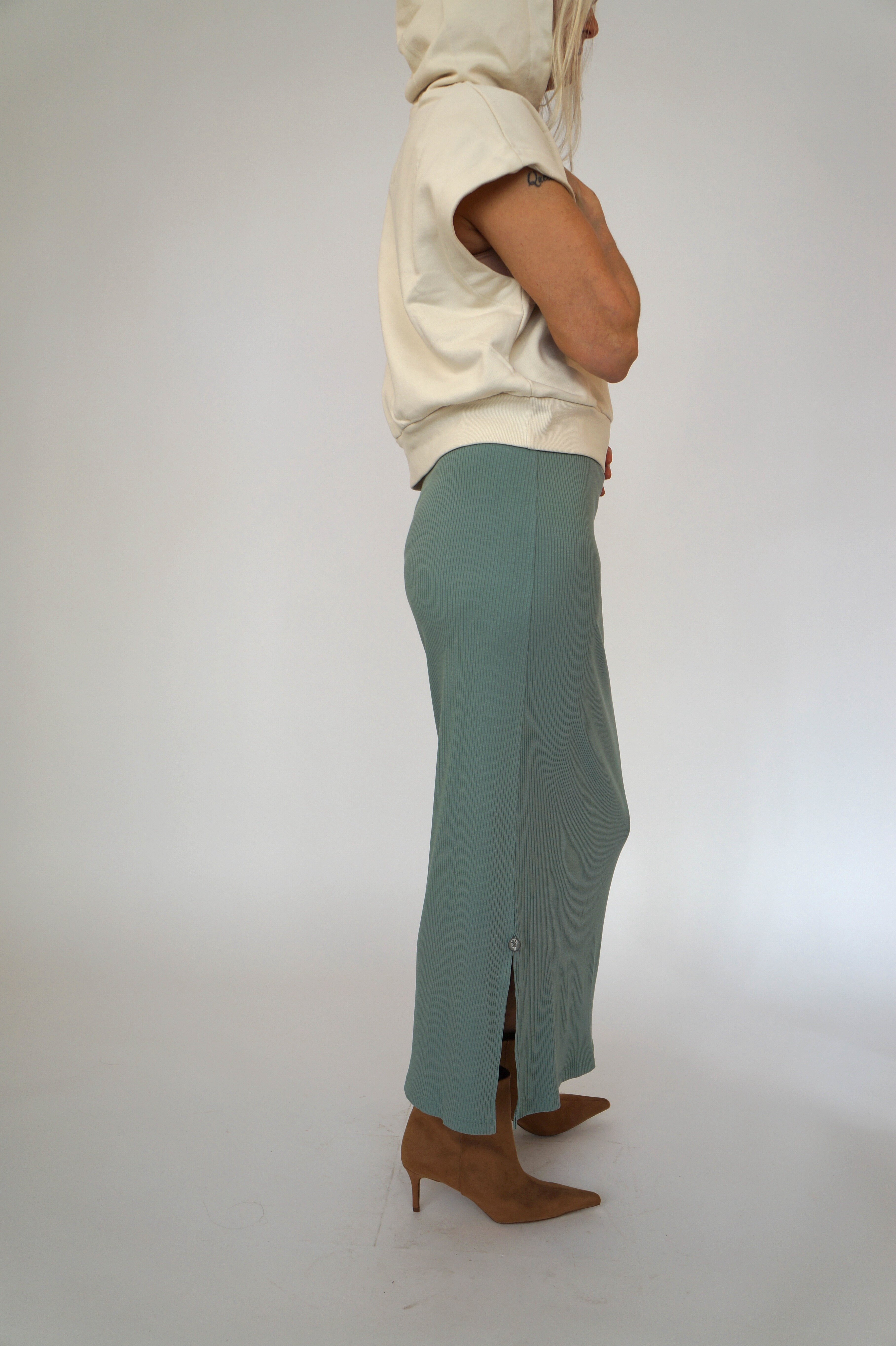 Melvina skirt - green sage