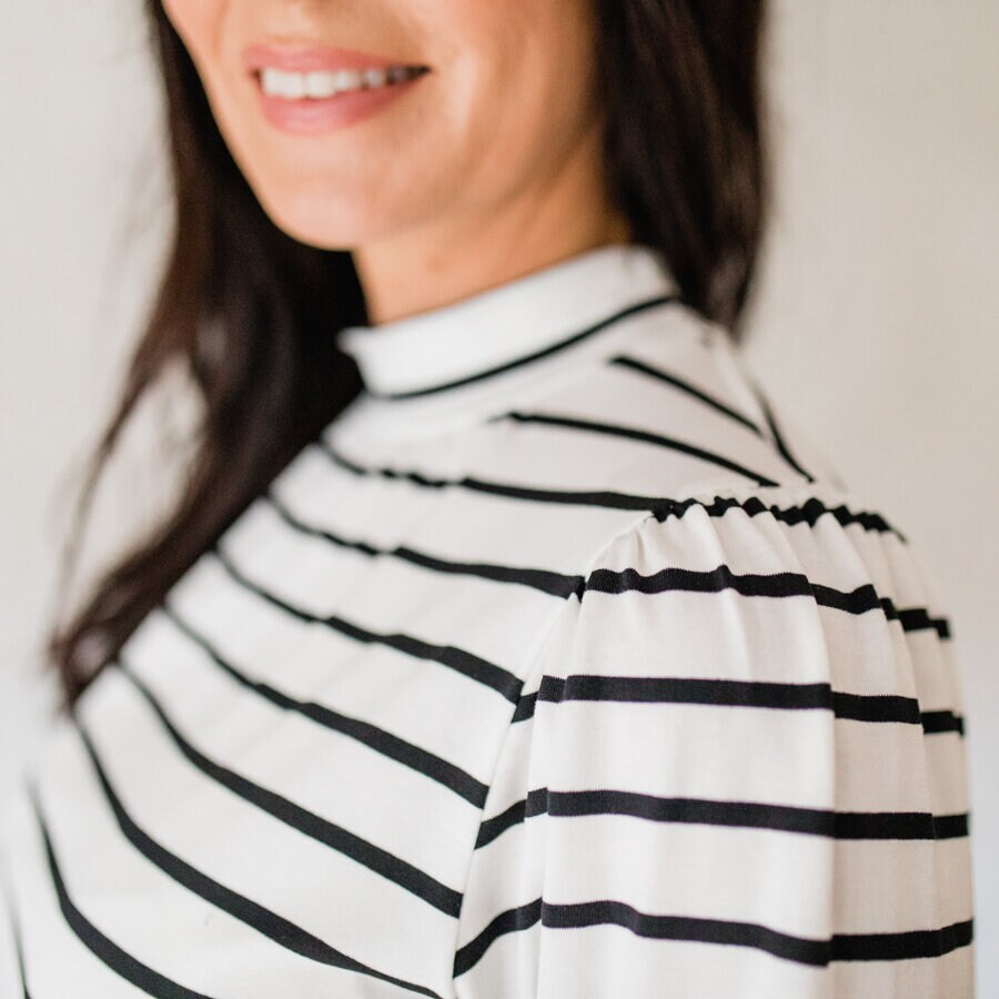 Pepper top ls - striped soft white
