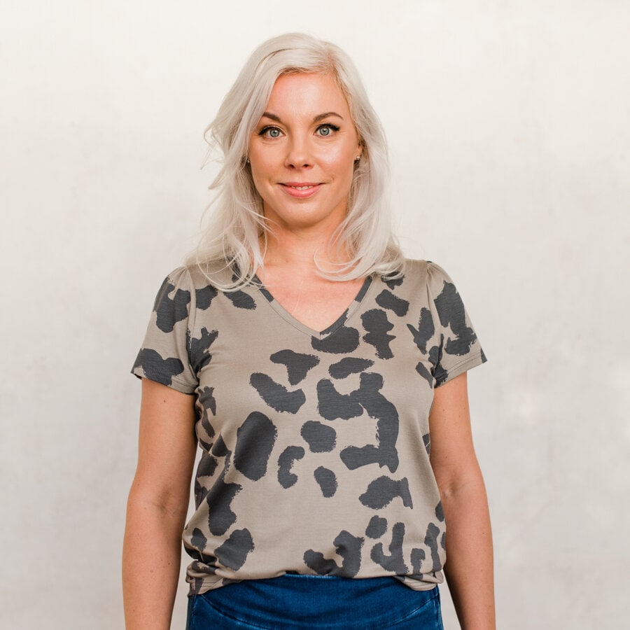 Madison v-neck top - big duma mid beige