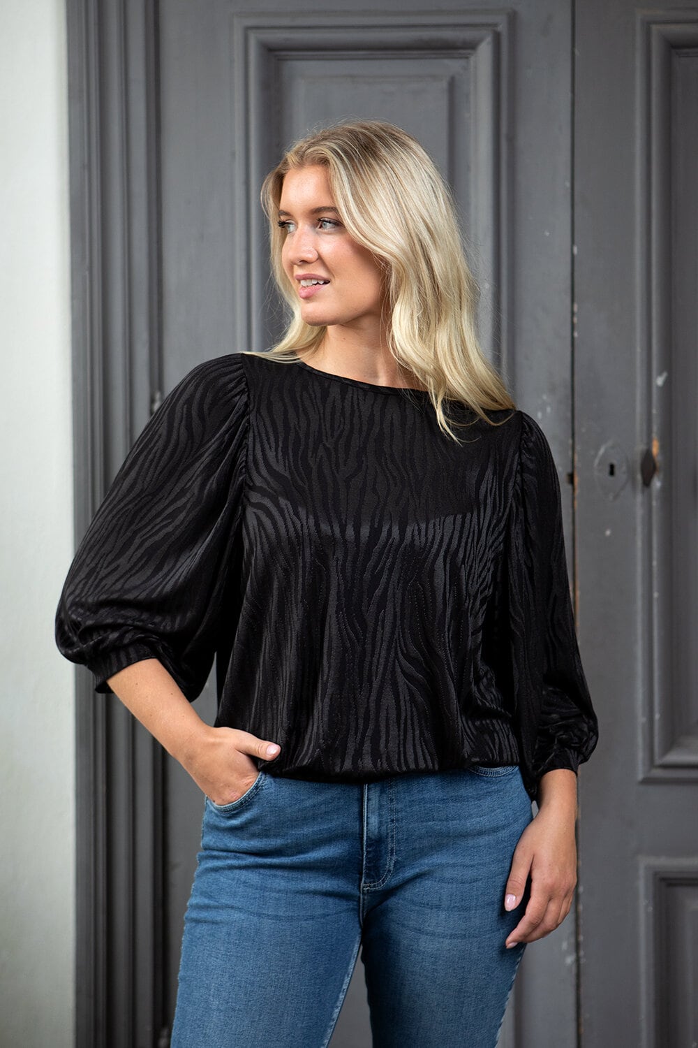 Trip blouse - black