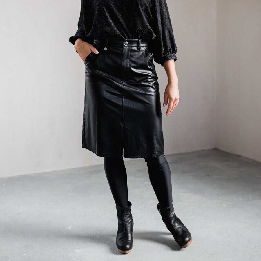 Apart skirt - black