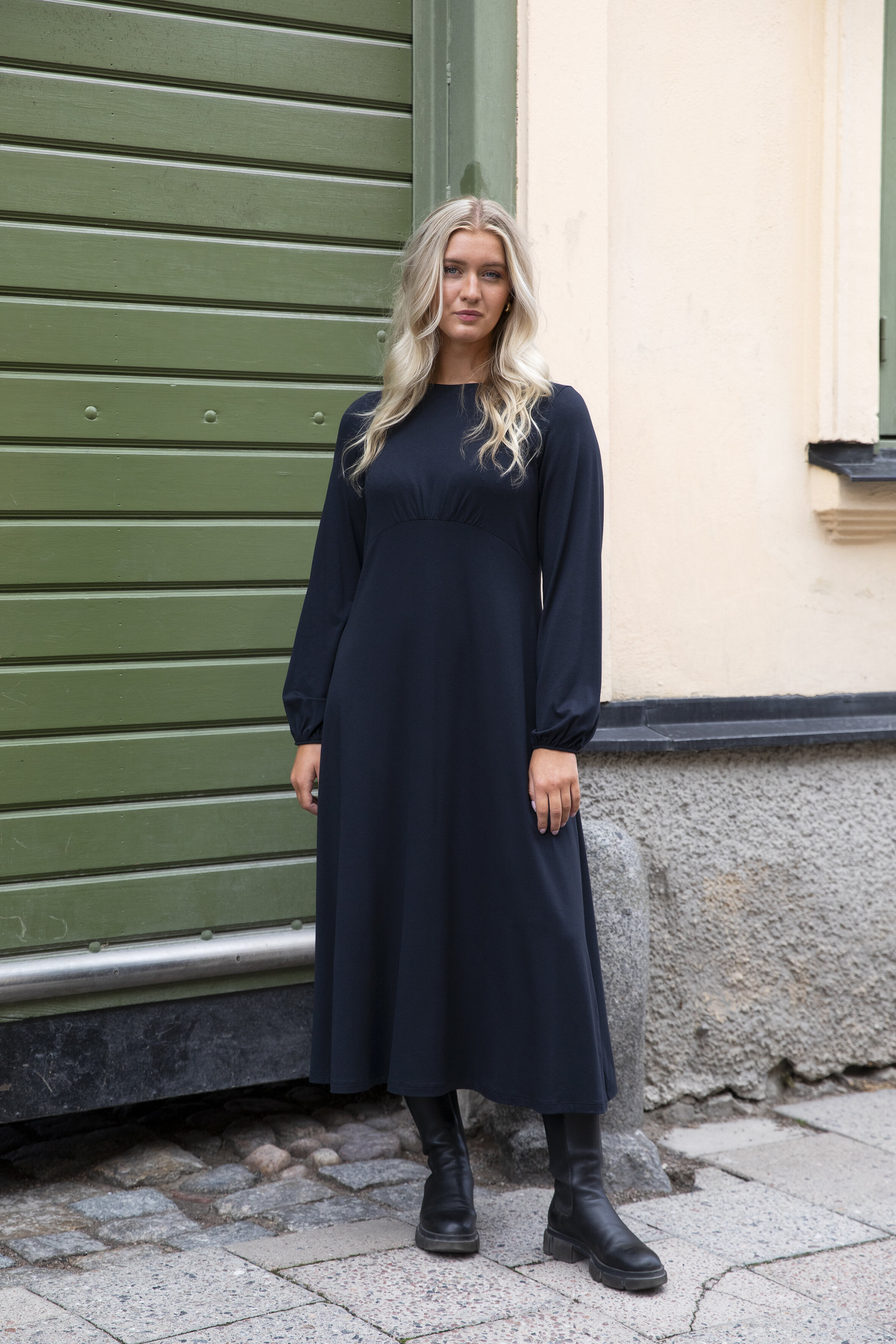 Madelyn dress - deep black