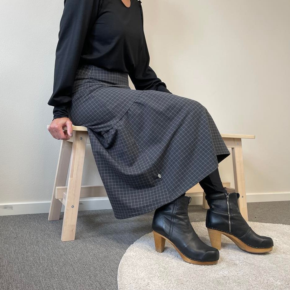 Term skirt - small squares dusk grey