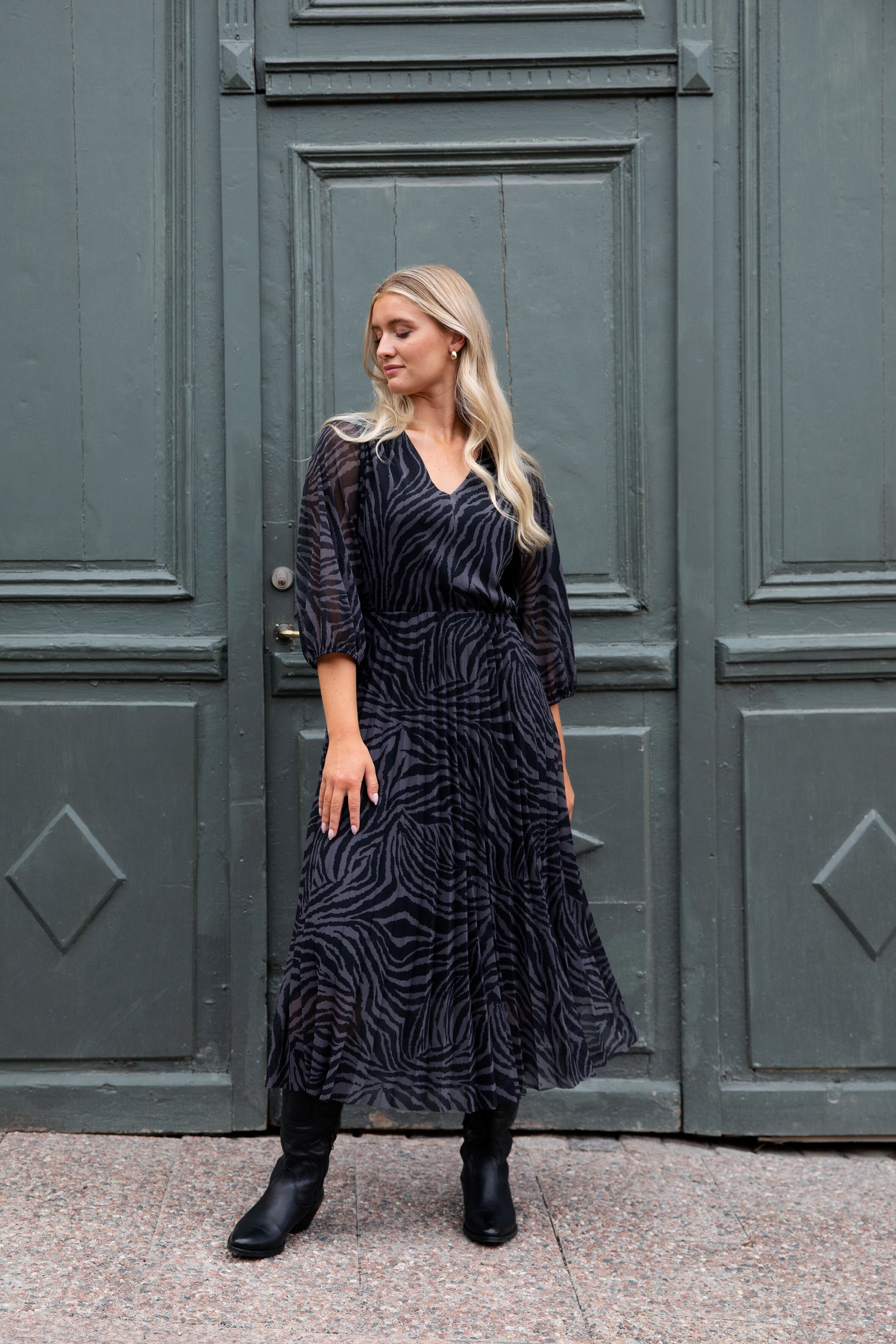 Ava dress - bari dark pearl
