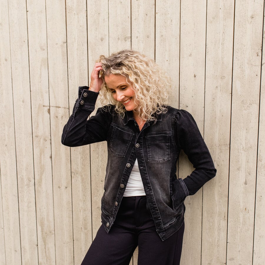 Ebba jeans jacket - washed black