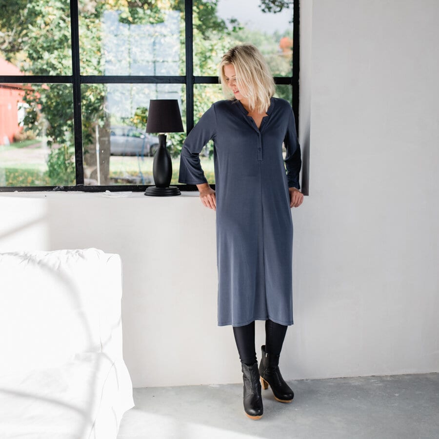 Date dress - indigo