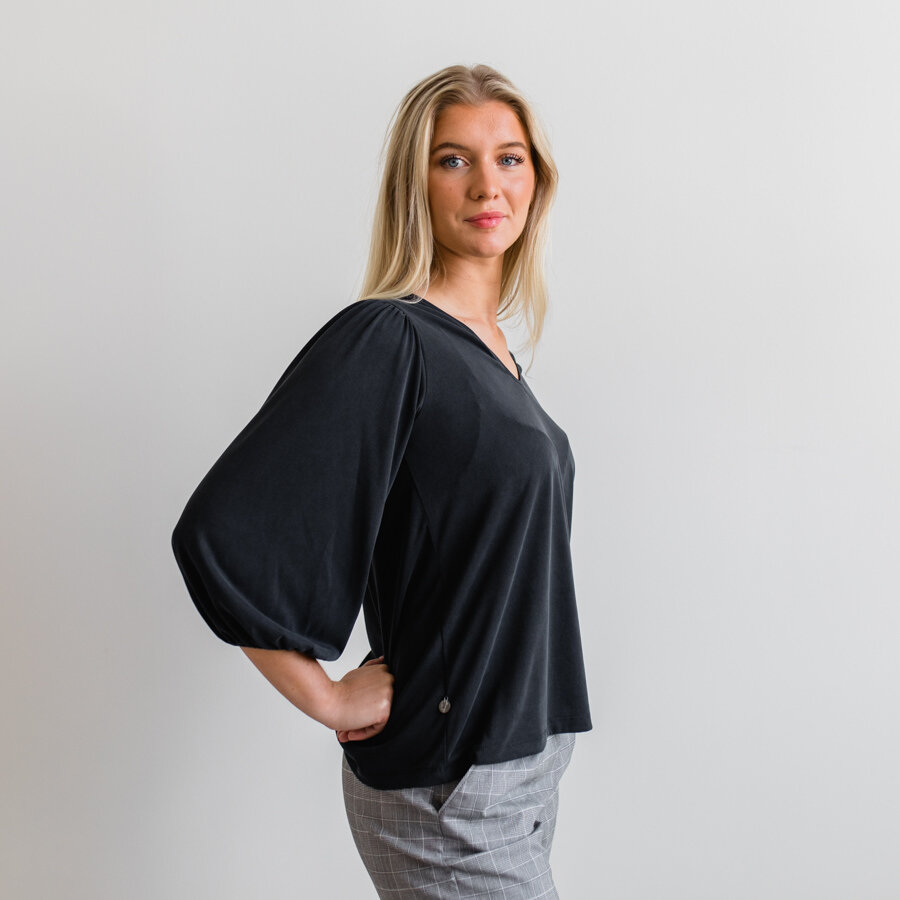 Line blouse - black