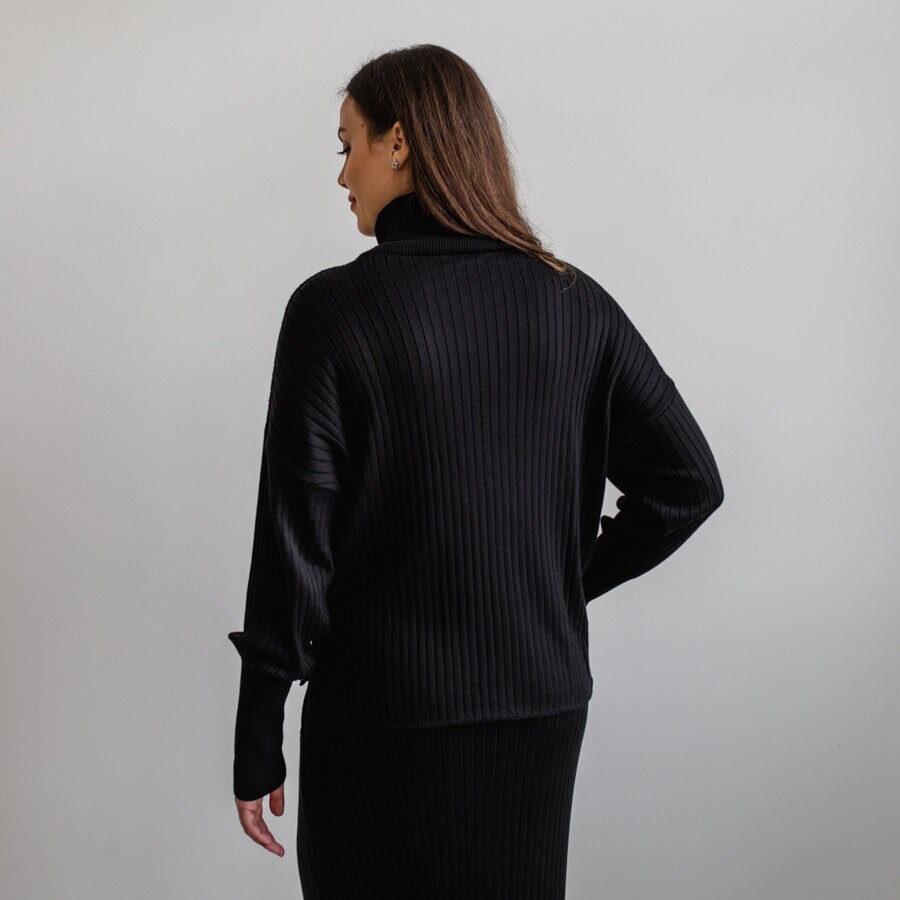 Tube sweater - black