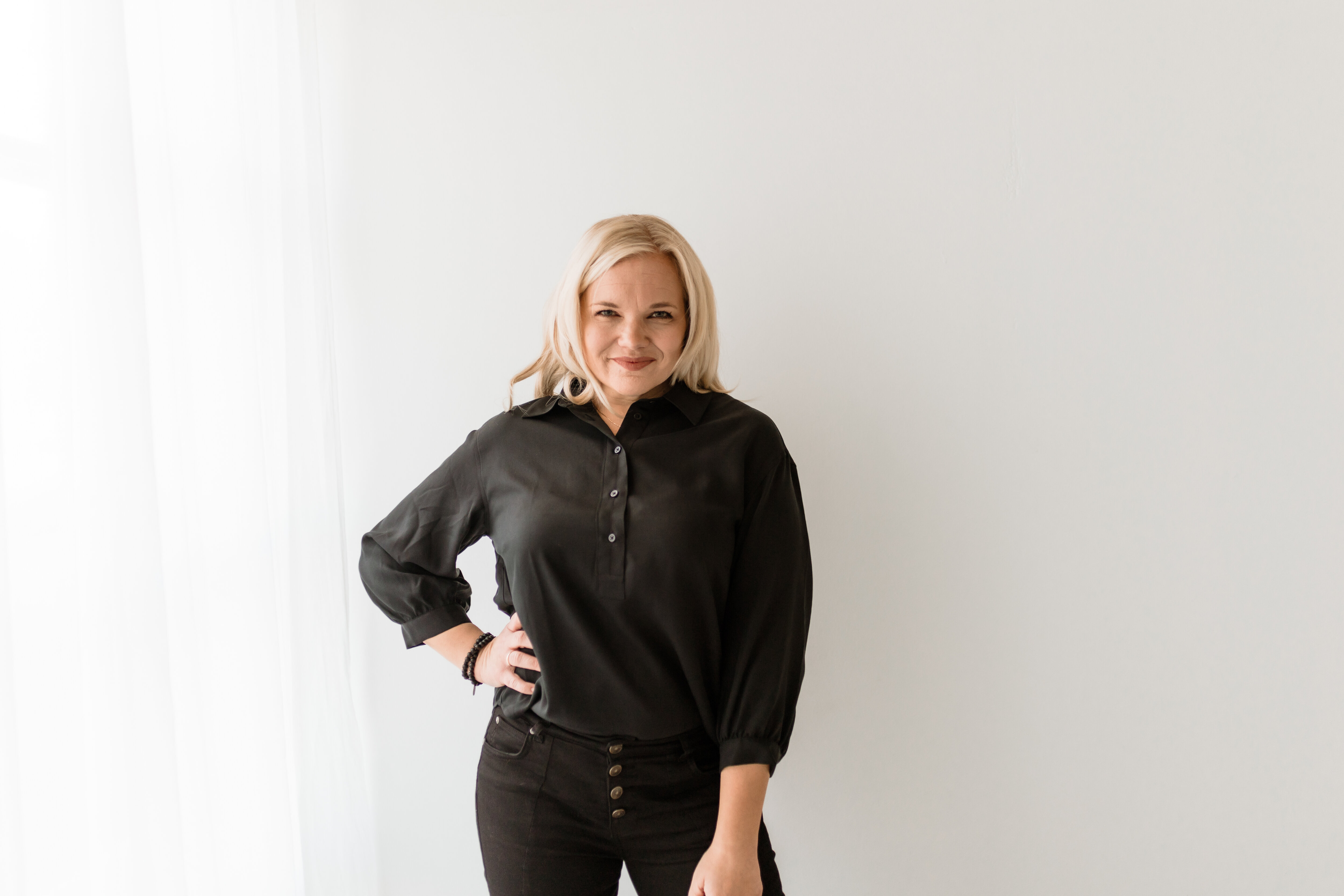 Aurora blouse - black